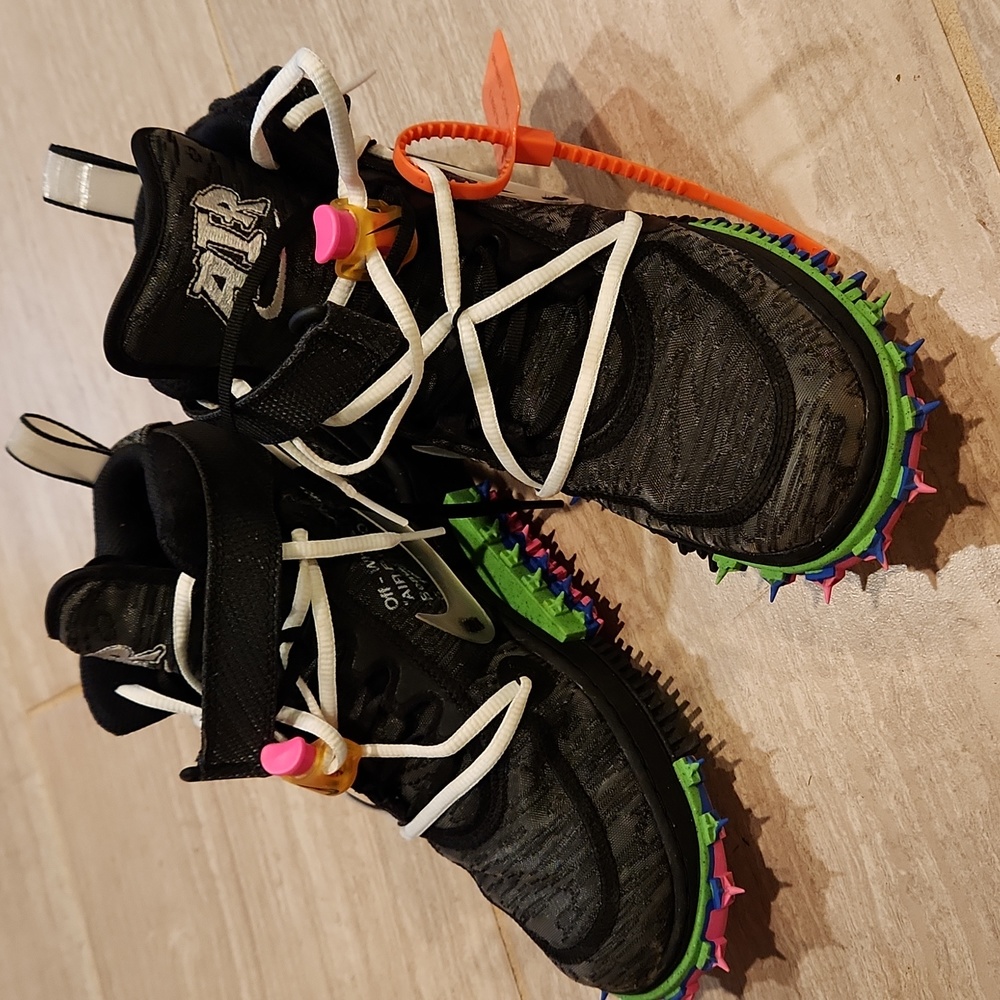 Nike x Off White men's size 8